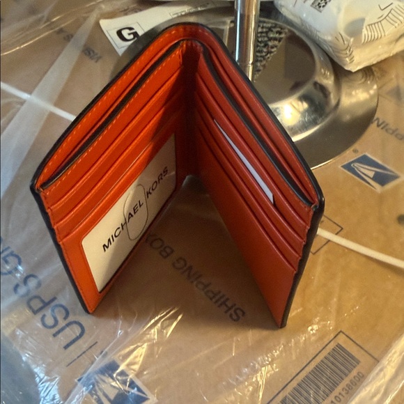 Michael Kors Orange and White Card Holder - Picture 3 of 3